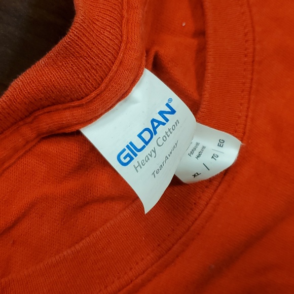 Magnum PI Tshirt xl red unisex shirt never worn - Picture 5 of 6